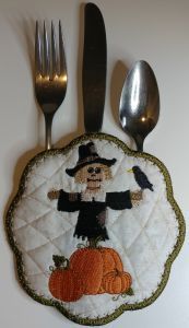 scarecrow_place_setting1.jpg